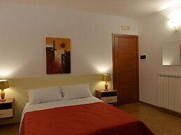 Villa in Casalini With Pool & Olive Garden