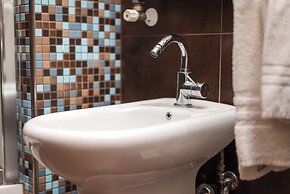 Cardinal Vatican INN