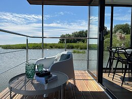 A Comfortable House on the Water for 6 People.-formerly TUI Ferienhaus