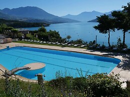 4-room-apartment With Lake View in Residence L'ecrin du Lac, Chorges