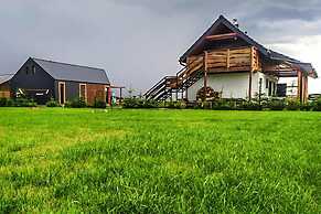 Holiday Apartment, Jezierzany