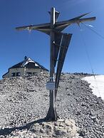Chalet in Dienten With Ski-in Access