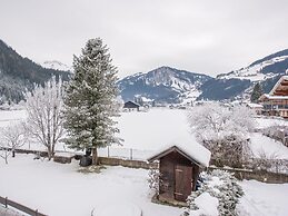 Apartment Johann in Wald im Pinzgau With Balcony