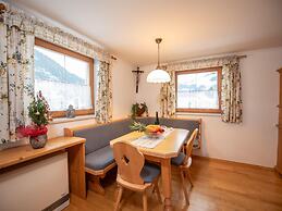 Apartment Johann in Wald im Pinzgau With Balcony