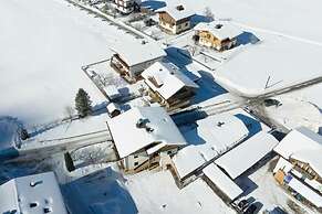 Apartment Johann in Wald im Pinzgau With Balcony