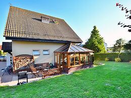 Holiday House With Sauna and Garden, Jaroslawiec