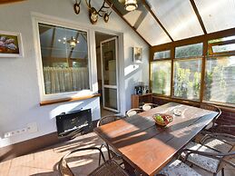 Holiday House With Sauna and Garden, Jaroslawiec