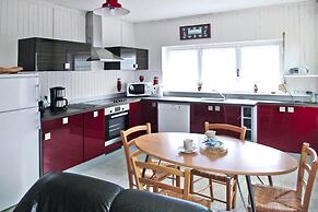 Nice Holiday Home Near the Beach