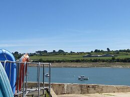 Nice Holiday Home Near the Beach