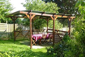 Nice Holiday Home Near the Beach