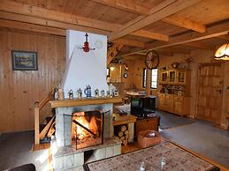 Holiday Home, Zuromino