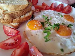 Nora Guesthouse Bed and Breakfast