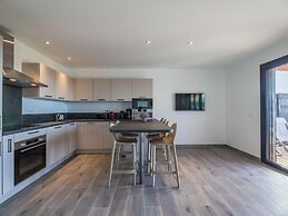 Small Villa With Private Pool, Residence Les Terrasses D'arsella, Port