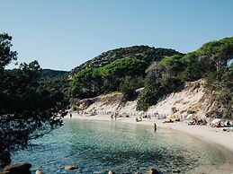 Small Villa With Private Pool, Residence Les Terrasses D'arsella, Port