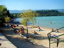 Nice Holiday Home With Private Pool in the Luberon Park, Grambois