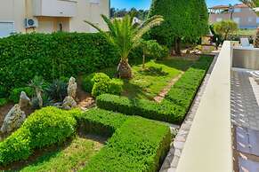 Apartments in House Liveric, in Vir at the Beach