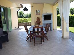 Villa Anna, Camaiore