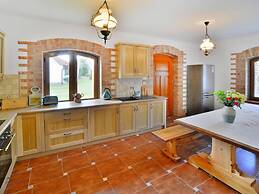 Comfortable Rural Holiday Home, Grabczyn