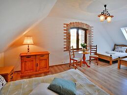 Comfortable Rural Holiday Home, Grabczyn