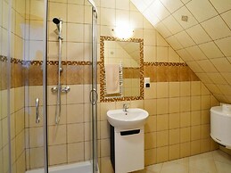 Comfortable Rural Holiday Home, Grabczyn