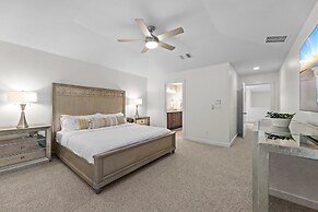 Large South Austin Home with a Pool