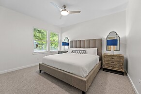 Large South Austin Home with a Pool
