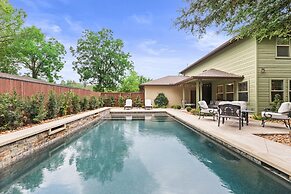 Large South Austin Home with a Pool