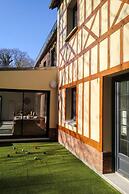 Semi-detached House, Rieux