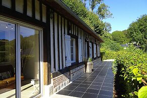 Cottage in St Martin aux Buneaux