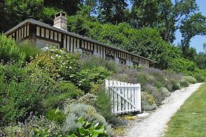 Cottage in St Martin aux Buneaux