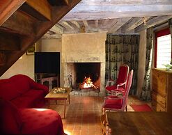 Semi-detached House, Saint-lo-d