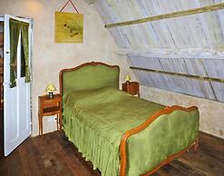 Semi-detached House, Saint-lo-d