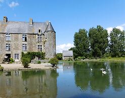 Semi-detached House, Saint-lo-d