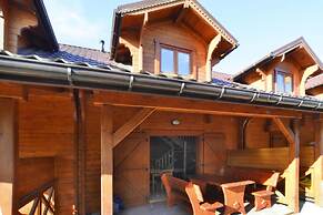 Terraced Houses Close to the Beach, Sianozety