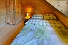 Terraced Houses Close to the Beach, Sianozety