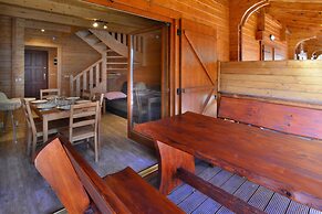 Terraced Houses Close to the Beach, Sianozety