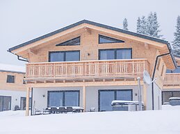 Chalet Arber in St.englmar With its own Hottube