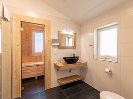 Chalet Arber in St.englmar With its own Hottube