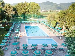 Apartment in Residenza Alberghiera Italia, Luni
