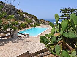 Igloo Home Plemmirio With Sea Access & Pool