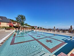 Apartment in Residence & Spa With Common Pool and Sauna, Houlgate