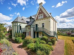 Apartment in Residence & Spa With Common Pool and Sauna, Houlgate