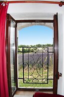 Holiday House With Private Garden in Redortiers