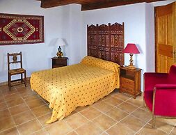 Holiday House With Private Garden in Redortiers