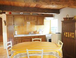 Holiday House With Private Garden in Redortiers