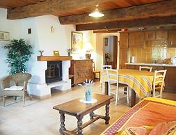 Holiday House With Private Garden in Redortiers