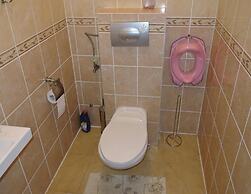 Spacious Holiday Home, Kolczewo