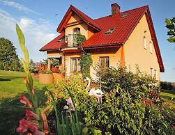 Spacious Holiday Home, Kolczewo