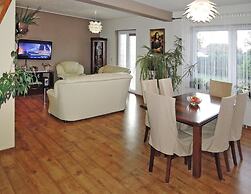 Spacious Holiday Home, Kolczewo