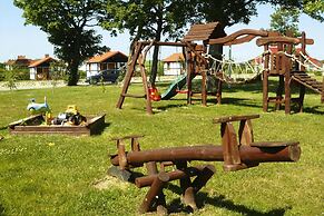 Comfortable Apartment, Pool, Darlowo